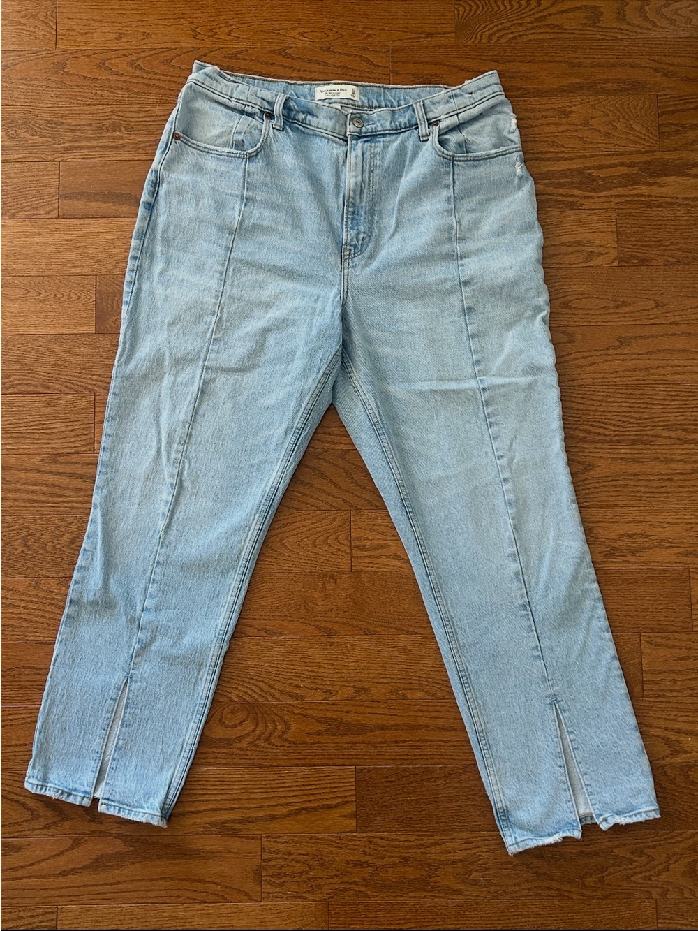 Abercrombie and Fitch 90s straight curve love ultra high rise 16s short